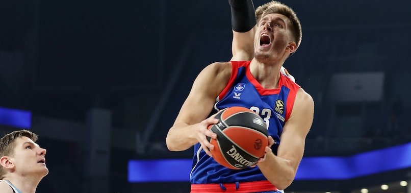 Anadolu Efes 79-90 Zenit (MAÇ SONUCU - ÖZET)