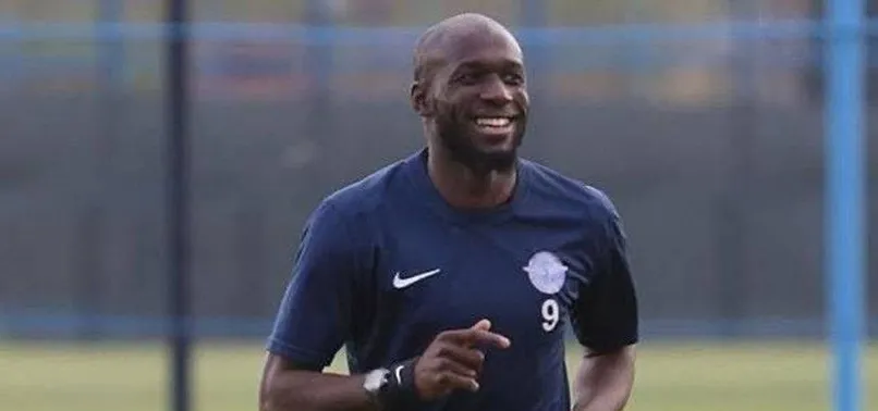 Mickael Pote futbolu bıraktı!