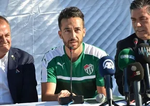 Bilal Kısa'nın sözleşmesi G.Saray taraftarını kızdırdı