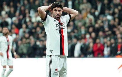 Beşiktaş Altay maçında Güven Yalçın 11’e geri döndü!