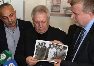 Aziz Yıldırım'a özel hediye