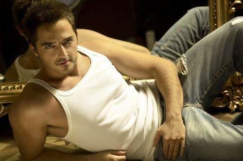 Ünlüler derbide kimi destekliyor?