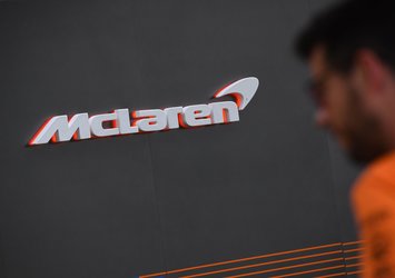 McLaren Avustralya Grand Prix'sinden çekildi