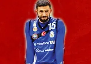 Türk sporunda skandal! Milli oyuncuya dayak