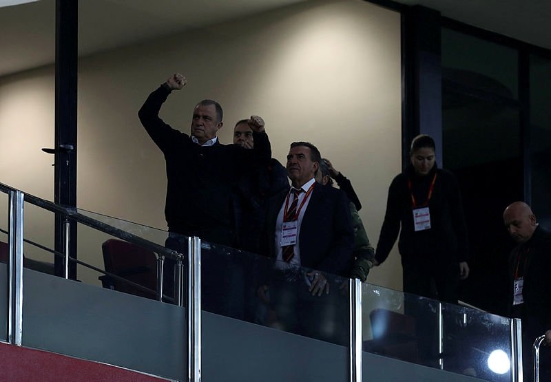 Cezalar Galatasaray’a yarıyor!