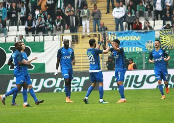 Kasımpaşa, Bursaspor'u tek golle geçti