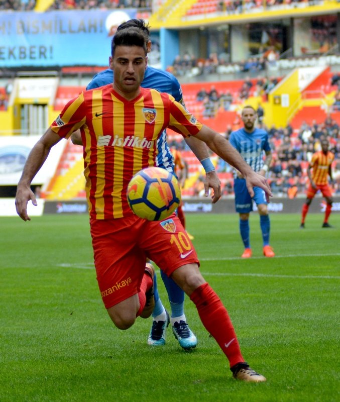 Beşiktaş Kayserispor’dan Deniz Türüç’ün peşinde!