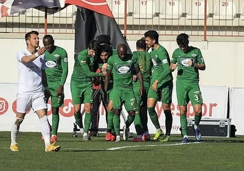 Akhisar 9 hafta sonra galip!