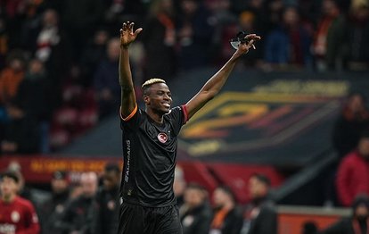 GALATASARAY TRANSFER HABERİ | Manchester United Osimhen’in peşini bırakmıyor! 2 yıldızı gözden çıkardılar