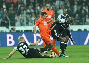 Belözoğlu'ndan Başakşehir'e iyi haber