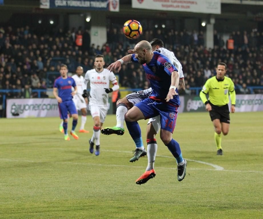 Kardemir Karabükspor-Beşiktaş karşılaşmasından kareler