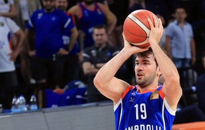 Euroleague Şampiyonu Anadolu Efes milli basketbolcu ile sözleşme yeniledi