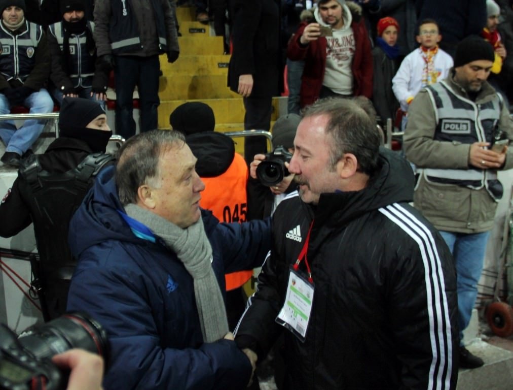 Kayserispor-Fenerbahçe karşılaşmasından kareler