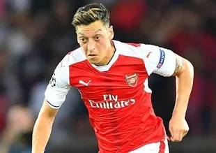 Mesut Özil haftanın futbolcusu adayı