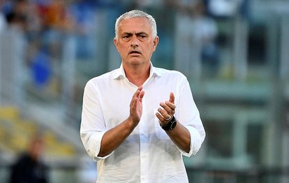 UEFA Jose Mourinho’ya ceza verdi!