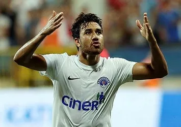 Trezeguet Aslan oluyor