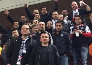 Beşiktaş taraftarı Karaiskakis'te!