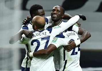 Tottenham Lig Kupası'nda finalde!