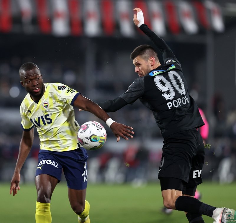 Arda Güler’i gördü gözyaşlarını tutamadı! İşte Ümraniyespor - Fenerbahçe maçından kareler