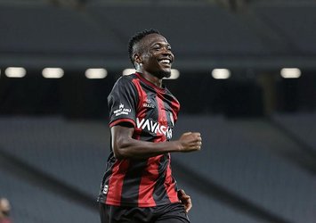 Ahmed Musa Süper Lig'de kaldı!