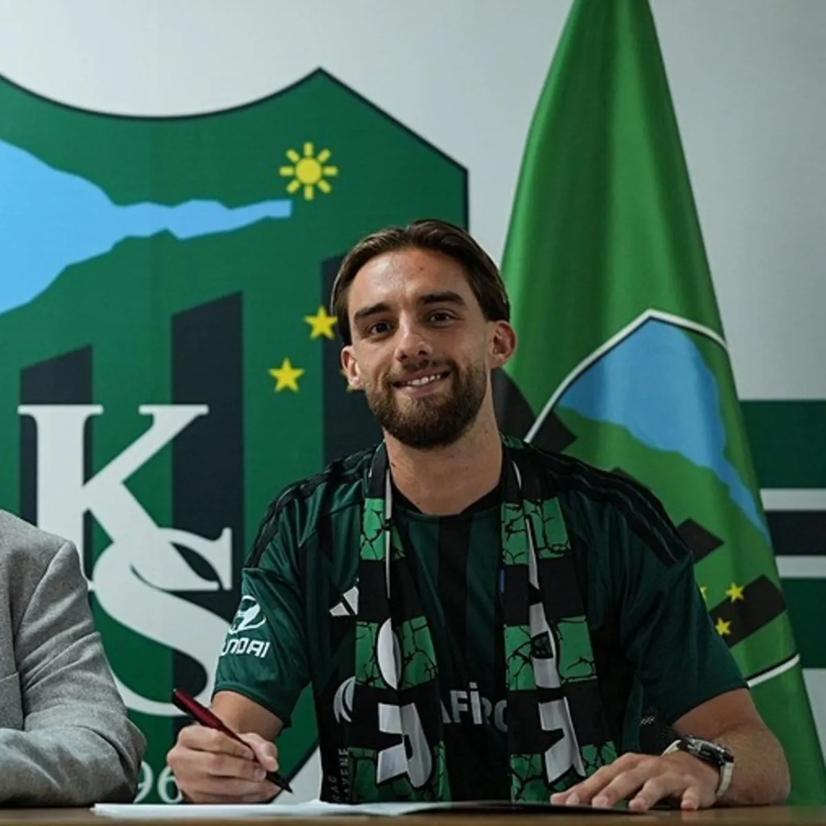 Kocaelispor, Berkan Kutlu'yu kadrosuna kattı