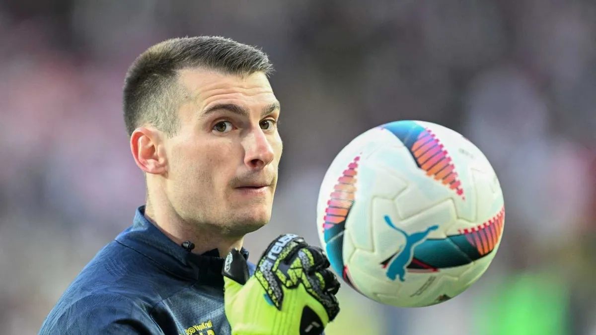 Barcelone Soumet une Offre Officielle à Fenerbahçe pour Livakovic