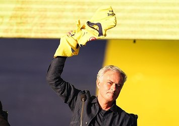 Mourinho'nun imza töreni Avrupa basınında!