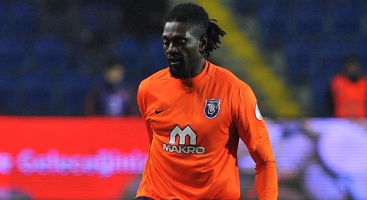 Emmanuel Adebayor, Meryem Uzerli’yi takibe aldı