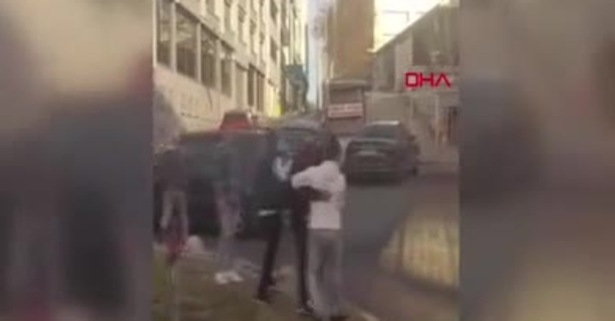 İstanbul’da taraftar otobüsüne silahlı saldırı