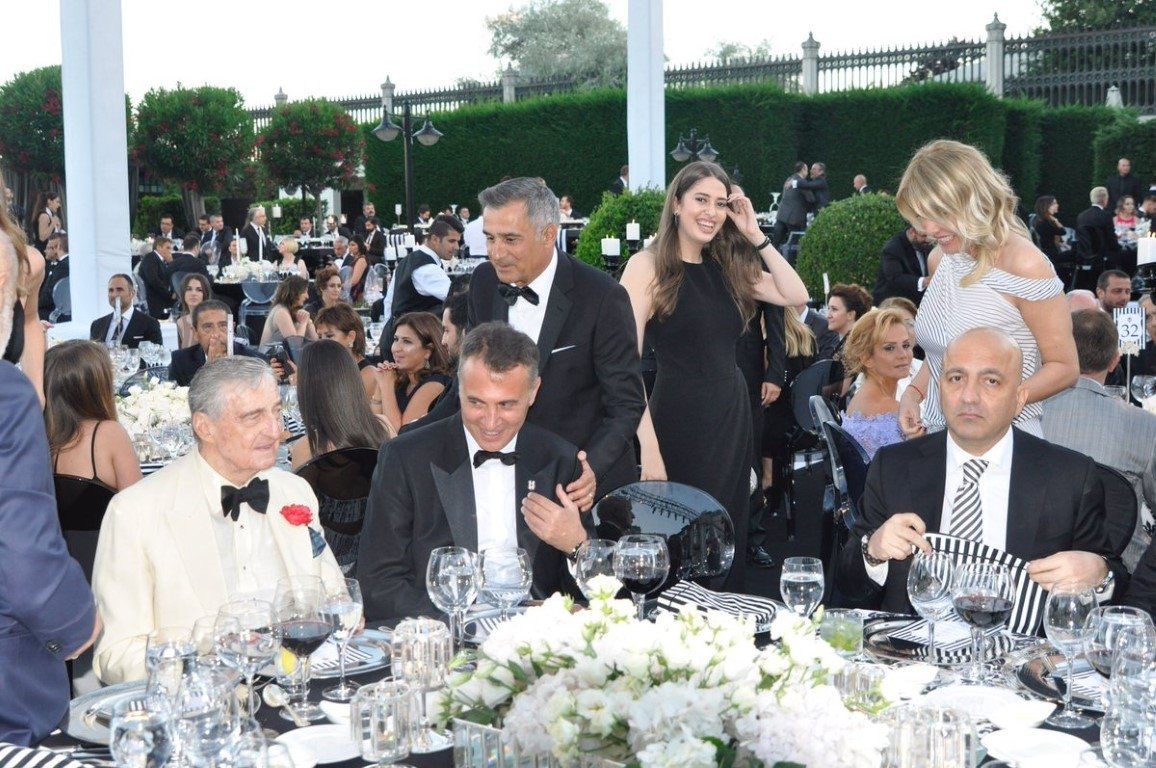 Beşiktaşlı futbolcular kendinden geçti