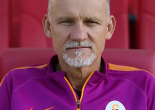G.Saray'a veda etti!