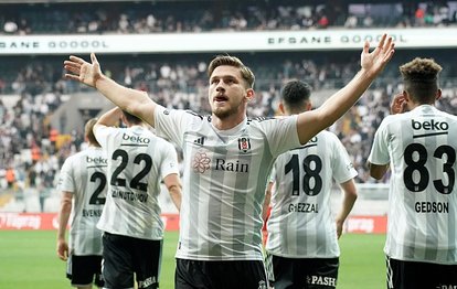 Beşiktaş’ın genç yıldızı Semih Kılıçsoy’dan transfer sözleri!