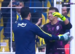 Volkan ve Muslera'dan örnek hareket