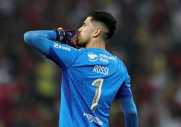 G.Saray'a Tangocu eldiven! Cimbom'u çok istiyor