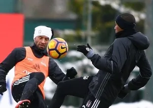 Lider Beşiktaş sahne alıyor!