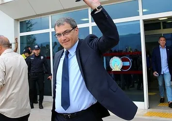 Comolli'nin yeni adresi