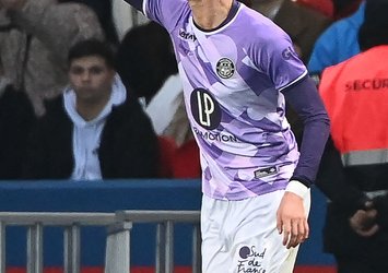 G.Saray ve Beşiktaş istiyordu.... F.Bahçe de listeye aldı!