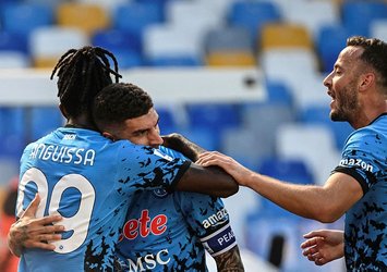 Napoli Torino'yu devirdi!