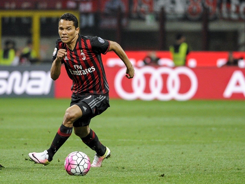 Fenerbahçe’ye Carlos Bacca’dan kötü haber