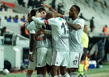Beşiktaş Antalyaspor'a konuk oluyor