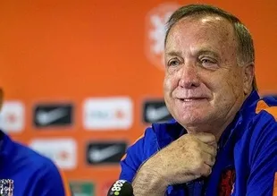 Türkiye'den sadece Van Persie'yi seçti!