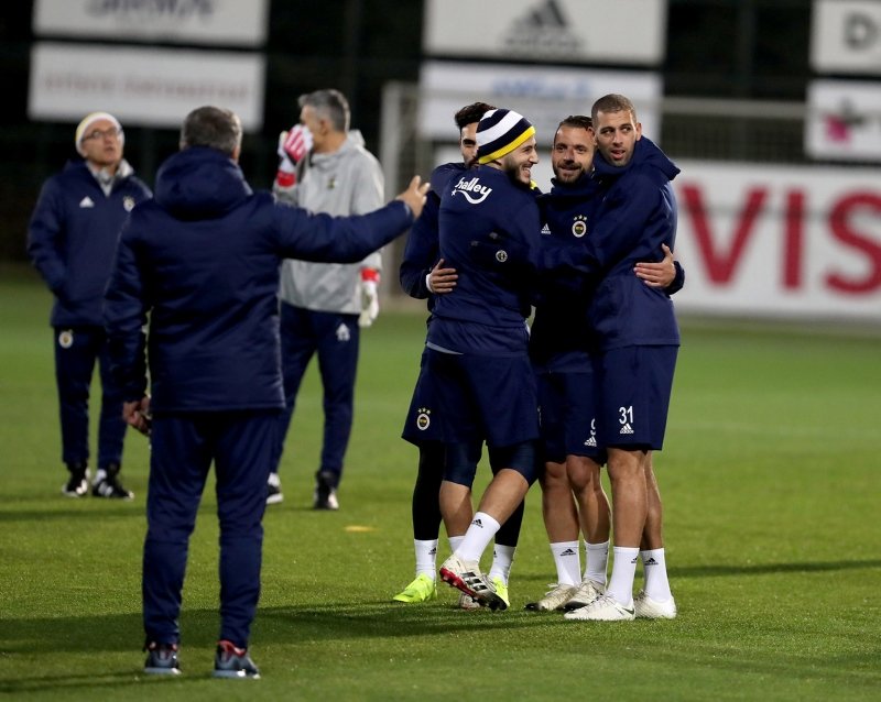 Fenerbahçe ’yeniden doğuş’ peşinde!