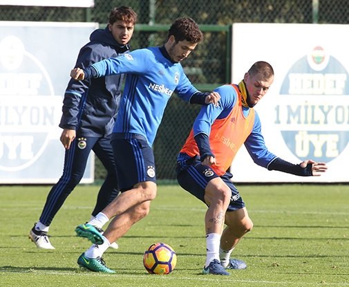 Ozan Tufan derbide oynayacak mı?