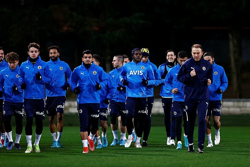 FENERBAHÇE HABERLERİ - Performansıyla hayal kırıklığı yarattı! Sezon sonunda gidiyor...