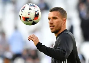 Podolski: Bırakmayı düşünmüyorum