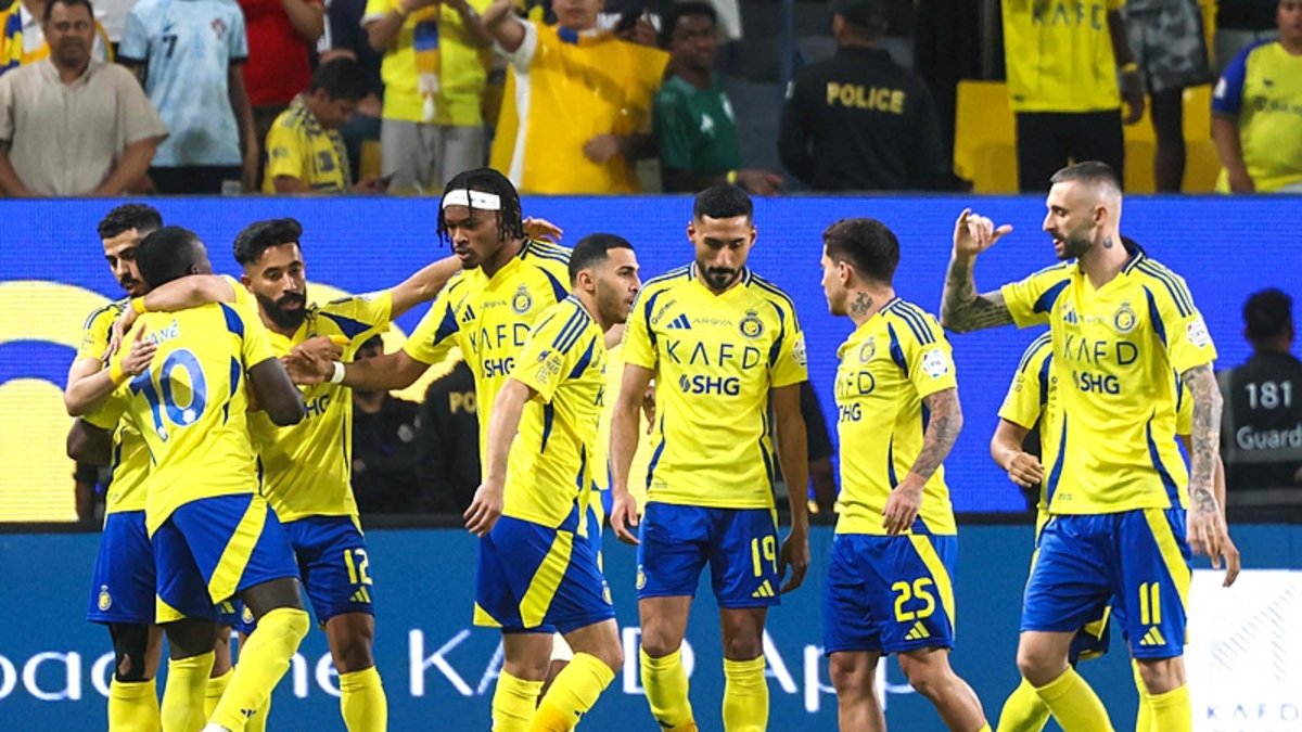 Fenerbahçe'den olay transfer! 'İstanbul'a gelebilir' Fenerbahçe'den olay transfer! 'İstanbul'a gelebilir'