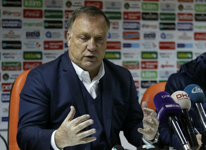 Dick Advocaat ayrılık nedenini açıkladı