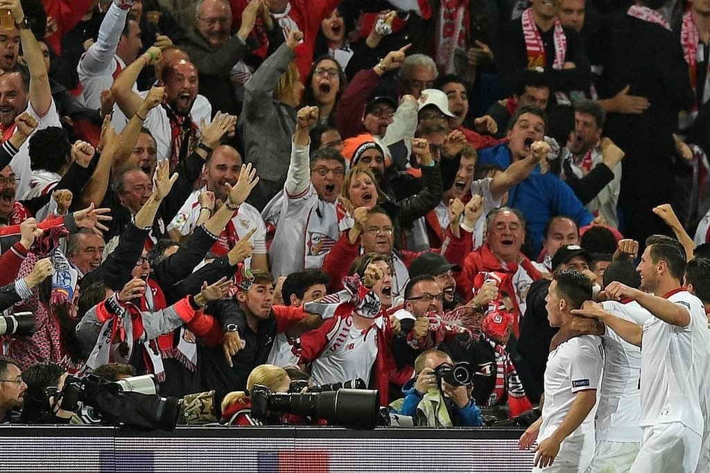 Sevilla’dan tarihi 3’leme