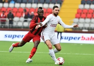Galatasaray tur şansını İstanbul'a bıraktı