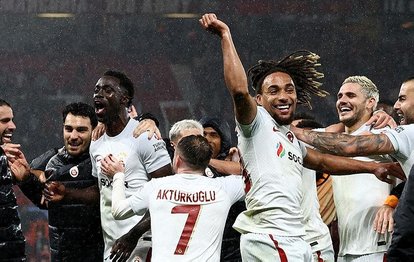 Manchester United 2-3 Galatasaray | GENİŞ ÖZET İZLE